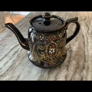 Vintage Tea Pot